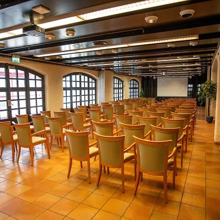 Stryn Hotel מלון